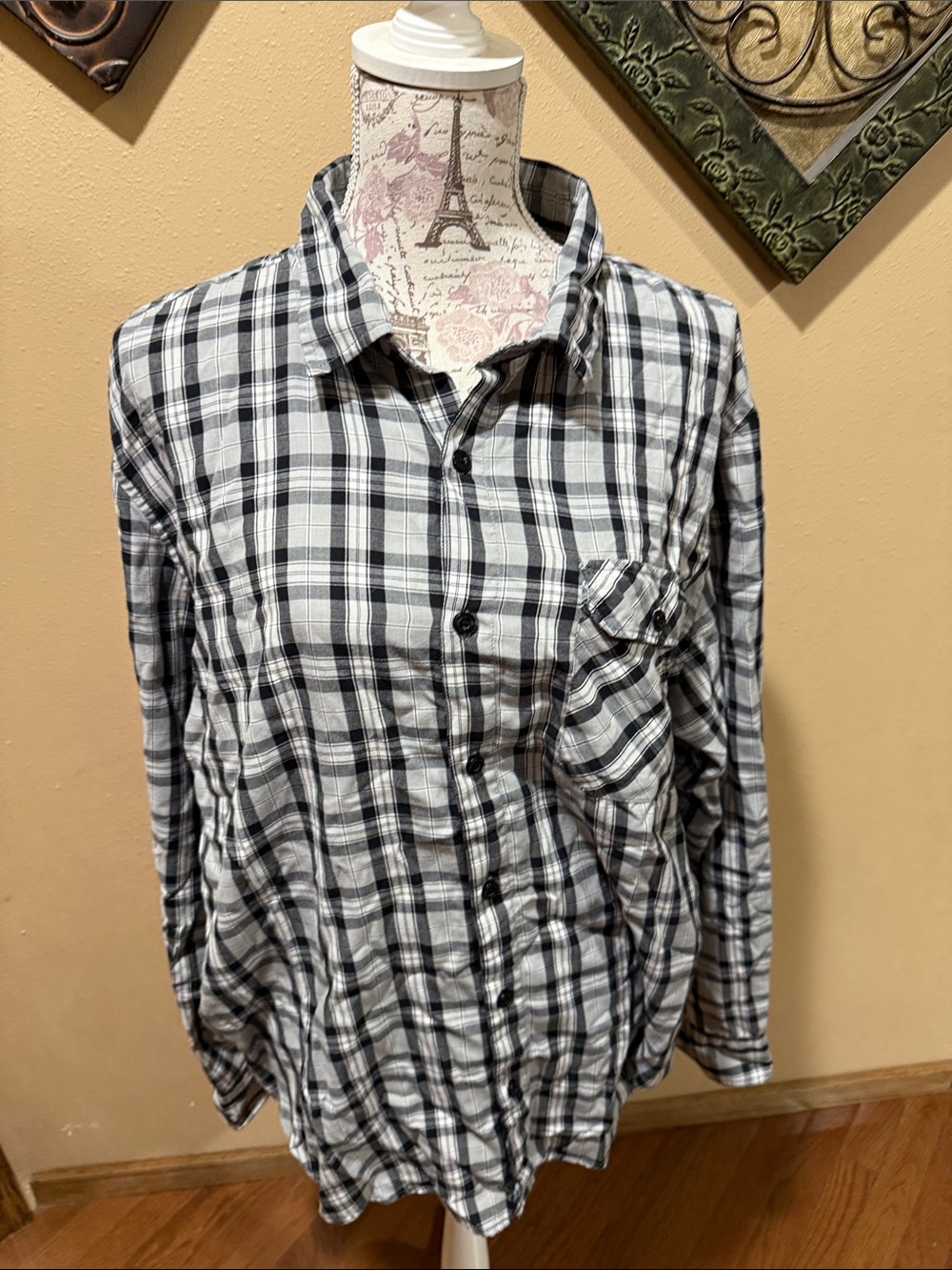Oakley Black and White Plaid Men's Button-Up Shirt